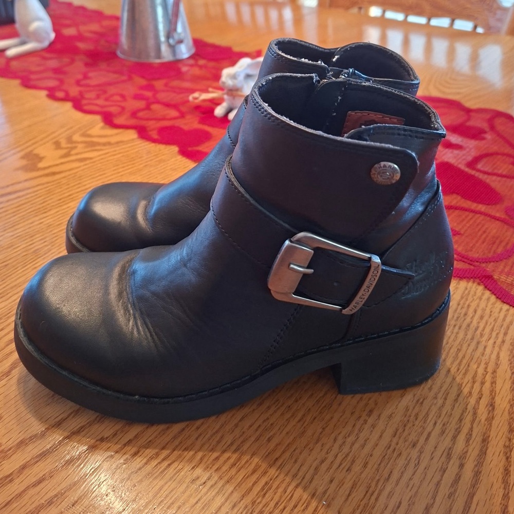 Women’s Harley Davidson Black Leather Boots Size 7